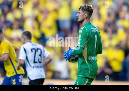 Broendby, Danimarca. 8 agosto 2024. Il portiere Kacper Tobiasz (1) della Legia Warszawa visto durante la partita di qualificazione della UEFA Conference League tra Broendby IF e Legia Warszawa al Broendby Stadion di Broendby. Credito: Gonzales Photo/Alamy Live News Foto Stock