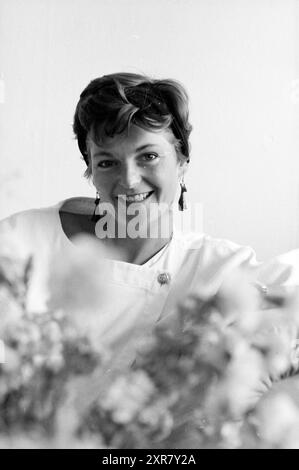 Christine ex 'model', Models, People, 25-06-1987, Whizgle Dutch News: Immagini storiche su misura per il futuro. Esplora il passato dei Paesi Bassi con prospettive moderne attraverso le immagini delle agenzie olandesi. Colmare gli eventi di ieri con gli approfondimenti di domani. Intraprendi un viaggio senza tempo con storie che plasmano il nostro futuro. Foto Stock