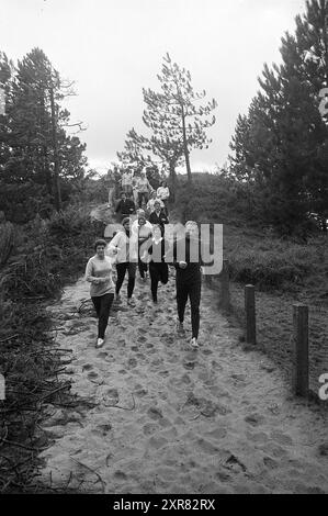 Formazione presso CIO, Training, 05-10-1967, Whizgle Dutch News: Immagini storiche su misura per il futuro. Esplora il passato dei Paesi Bassi con prospettive moderne attraverso le immagini delle agenzie olandesi. Colmare gli eventi di ieri con gli approfondimenti di domani. Intraprendi un viaggio senza tempo con storie che plasmano il nostro futuro. Foto Stock