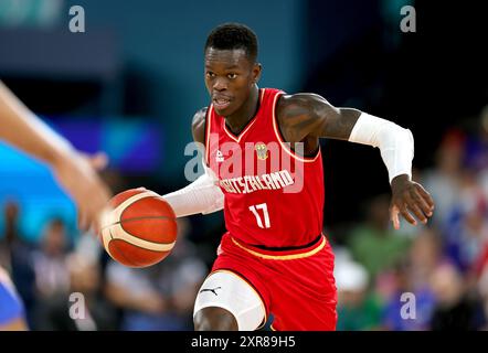 PARIGI, FRANCIA - 08 AGOSTO: Dennis Schröder della Germania durante la semifinale maschile di pallacanestro tra Francia e Germania il tredicesimo giorno dei Giochi Olimpici di Parigi 2024 alla Bercy Arena l'8 agosto 2024 a Parigi, Francia. © diebilderwelt / Alamy Stock Foto Stock