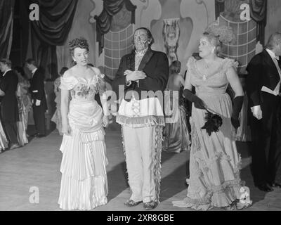 Corrente 13-1950: Operetta da circo estiva. "Annie prendi la tua pistola" si svolge in una tenda da circo a Sankthanshaugen. Foto: Sverre A. Børretzen / Aktuell / NTB ***la foto non viene elaborata*** il testo dell'immagine viene tradotto automaticamente. il testo dell'immagine viene tradotto automaticamente Foto Stock