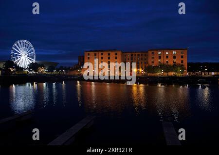 Vista generale (GV) del Royal Albert Dock a Liverpool in serata. Immagine scattata il 4 agosto 2024. © Belinda Jiao jiao.bilin@gmail.com 07598931257 Foto Stock