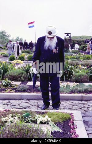 10 maggio commemorazione, Overveen, Overveen, 09-05-1999, Whizgle Dutch News: Immagini storiche su misura per il futuro. Esplora il passato dei Paesi Bassi con prospettive moderne attraverso le immagini delle agenzie olandesi. Colmare gli eventi di ieri con gli approfondimenti di domani. Intraprendi un viaggio senza tempo con storie che plasmano il nostro futuro. Foto Stock