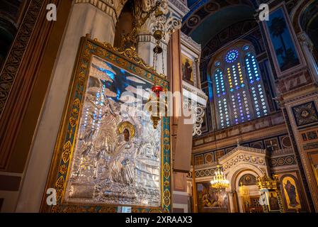 Interno della Cattedrale metropolitana dell'Annunciazione, popolarmente conosciuta come Metropolis o Mitropoli, chiesa cattedrale dell'Arcivescovado di A. Foto Stock