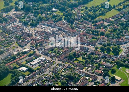 Un drone aereo del centro di Stokesley, distretto di Hambleton, North Yorkshire, Inghilterra settentrionale, Regno Unito Foto Stock