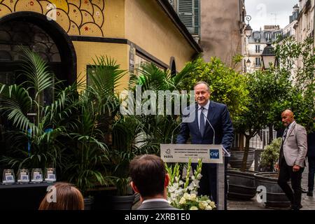 FRANCE-PARIS-POLITICS-TERRORISM-JEWISH-US Douglas Craig Emhoff, secondo gentiluomo degli Stati Uniti, sposato con Kamala Harris, il 49° vicepresidente degli Stati Uniti, alla cerimonia commemorativa dell'attentato del 9 agosto 1982 in rue des Rosiers, nel cuore del quartiere ebraico di Parigi, che ha ucciso 6 persone e ne ha ferite 22. A Parigi, 9 agosto 2024. PARIGI ILE-DE-FRANCE FRANCIA COPYRIGHT: XANDREAXSAVORANIXNERIX FRANCE-PARIS-POLITICS-TERRORISM- ASAVORANINERI-16 Foto Stock