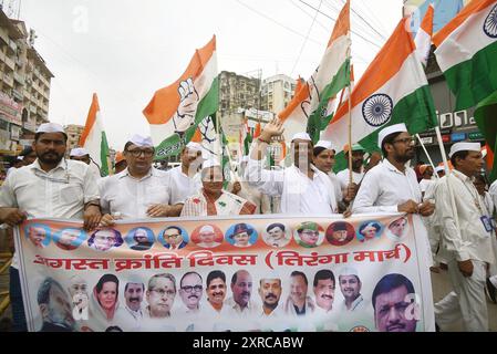 Patna, India. 09 agosto 2024. PATNA, INDIA - 9 AGOSTO: I membri del Congresso organizzano la marcia Tiranga in occasione di August Kranti Diwas il 9 agosto 2024 a Patna, India. (Foto di Santosh Kumar/Hindustan Times/Sipa USA) credito: SIPA USA/Alamy Live News Foto Stock