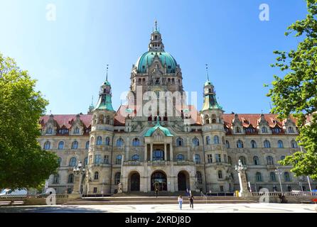 Neues Rathaus ad Hannover Sitz des OB Haupteingang - gesehen AM 29,072024 *** nuovo Municipio ad Hannover sede del Lord Mayor ingresso principale visto sul 29 072024 Foto Stock