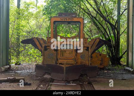 Apoera Railwaystation Suriname non ha mai usato e abbandonato lasciando 300 milioni di fiorini nella giungla Foto Stock