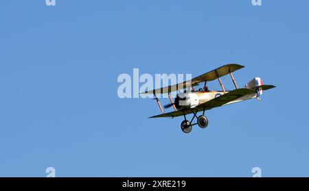 Vintage 1916 Sopwith Pup aereo della prima guerra mondiale in volo. Foto Stock