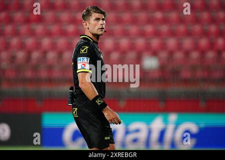 Monza, Italie. 09 agosto 2024. Francesco Cosso (arbitro) durante la Coppa Italia 2025 partita di calcio tra AC Monza e FC Sudtirol il 9 agosto 2024 allo stadio U-Power di Monza, Italia - Photo Morgese-Rossini/DPPI Credit: DPPI Media/Alamy Live News Foto Stock