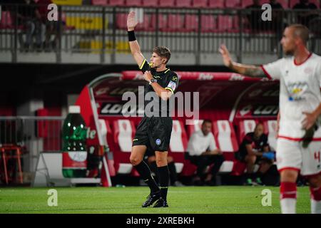 Monza, Italie. 09 agosto 2024. Francesco Cosso (arbitro) durante la Coppa Italia 2025 partita di calcio tra AC Monza e FC Sudtirol il 9 agosto 2024 allo stadio U-Power di Monza, Italia - Photo Morgese-Rossini/DPPI Credit: DPPI Media/Alamy Live News Foto Stock