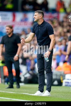 Il manager del Portsmouth John Mousinho durante lo Sky Bet Championship match a Elland Road, Leeds. Data foto: Sabato 10 agosto 2024. Foto Stock