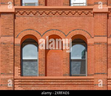 Dettaglio: 47 Hudson Street, Tribeca West Historic District, fabbrica di mattoni e pietre/magazzino/edificio per uffici convertito in residenziale. Foto Stock