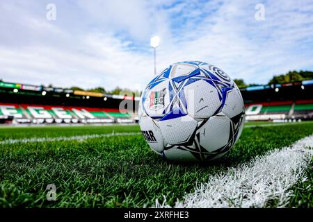 Nijmegen, Paesi Bassi. 10 agosto 2024. NIJMEGEN, 10-08-2024, GoffertStadium, football, Dutch eredivisie, stagione 2024/2025, durante la partita NEC - FC Twente, palla credito: Pro Shots/Alamy Live News Foto Stock