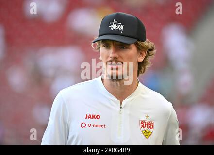 vor Spielbeginn: Nick Woltemade VfB Stuttgart (11) Ritratto VfB Stuttgart vs Athletic Club Bilbao 10.08.2024 LE NORMATIVE DFL VIETANO QUALSIASI USO DI FOTOGRAFIE COME SEQUENZE DI IMMAGINI E/O QUASI-VIDEO Foto Stock