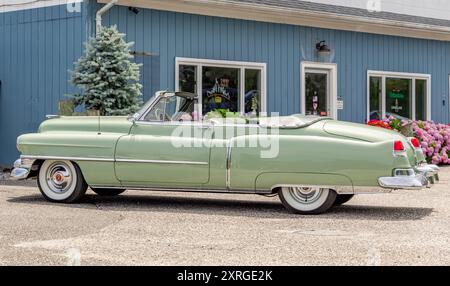 cadillac convertibile verde chiaro e incontaminata anni '1950 Foto Stock