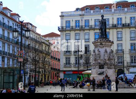 Lisbona, Portogallo. Statua in Plaza de Luis de Camoes a Barrio alto. 25 marzo 2017 Foto Stock