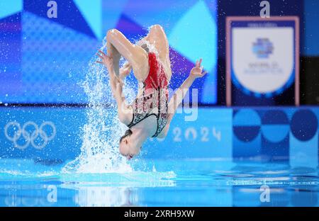Saint Denis. 10 agosto 2024. Anastasia Bayandina/Romane Lunel di Francia gareggiano durante il duetto libero di nuoto artistico ai Giochi Olimpici di Parigi 2024 a Saint-Denis, Francia, 10 agosto 2024. Crediti: Xue Yuge/Xinhua/Alamy Live News Foto Stock