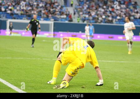 San Pietroburgo, Russia. 10 agosto 2024. Andrey Lunev (1) della Dinamo visto in azione durante la partita di calcio della Premier League russa tra Zenit San Pietroburgo e Dinamo Mosca alla Gazprom Arena. Punteggio finale: Zenit 1:0 Dinamo. Credito: SOPA Images Limited/Alamy Live News Foto Stock