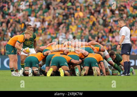 Brisbane, Australia. 10 agosto 2024. Brisbane, 10 agosto 2024: I giocatori australiani formano una scrum durante la partita tra Wallabies e Springboks nel campionato di rugby al Suncorp Stadium Matthew Starling (Promediapix/SPP) credito: SPP Sport Press Photo. /Alamy Live News Foto Stock