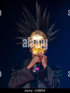 Grace Jones si esibisce al Lands End Stage durante l'Outside Lands 2024 Music and Arts Festival tenutosi al Golden Gate Bridge Park di San Francisco, CALIFORNIA, il 10 agosto 2024. (Foto di Alive Coverage/Sipa USA) credito: SIPA USA/Alamy Live News Foto Stock