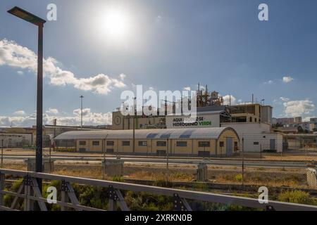 Edificio industriale della società Hychem Sustainable Chemistry, situata a povoa de santa iria, portogallo, che produce idrogeno verde Foto Stock