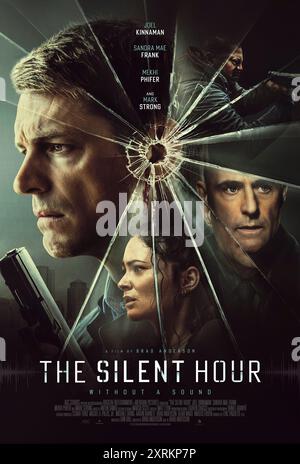 The Silent Hour (2024) diretto da Brad Anderson e interpretato da Joel Kinnaman, Mark strong e Michael Eklund. Segue un detective della polizia per non udenti che lavora come interprete per il dipartimento e deve confrontarsi con una squadra di poliziotti corrotti che cercano di eliminare un testimone di omicidio sordo in un condominio. US un foglio poster ***SOLO PER USO EDITORIALE***. Crediti: BFA / Republic Pictures Foto Stock