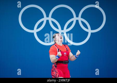 PARIGI, FRANCIA. 11 agosto 2024. Duangaksorn Chaidee del Team Thailand partecipa all'evento femminile +81kg di sollevamento pesi il sedicesimo giorno dei Giochi Olimpici di Parigi 2024 alla South Paris Arena di Parigi, in Francia. Crediti: Craig Mercer/Alamy Live News Foto Stock