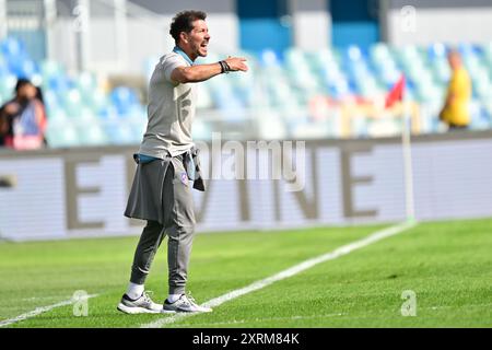 Diego Simeone, allenatore dell'Atlético, durante l'amichevole di calcio di domenica tra l'Atlético Madrid e la Juventus all'Ullevi di Goteborg, Svezia, l'11 agosto 2024. Foto: Björn Larsson Rosvall/TT/codice 9200 credito: TT News Agency/Alamy Live News Foto Stock