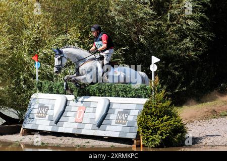 Andrew Heffernan dei Paesi Bassi con Gideon II durante il crosscountry CCI4*S al Five Star International Hartpury Horse Trials del 10 agosto 2024, Hartpury, Regno Unito (foto di Maxime David - MXIMD Pictures) Foto Stock