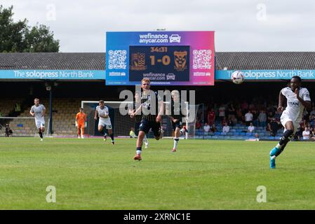 Southend Utd contro York City nel 2024-25 Vanarama National League a Roots Hall. Primo gioco sotto nuova proprietà COSU. Gus Scott-Morriss (centro) Foto Stock