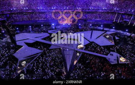 Parigi, Francia. 11 agosto 2024. La cerimonia di chiusura dei Giochi Olimpici di Parigi 2024 si tiene a Parigi, Francia, l'11 agosto 2024. Crediti: Xia Yifang/Xinhua/Alamy Live News Foto Stock