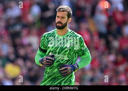 Alisson Becker del Liverpool durante l'amichevole pre-stagione Liverpool vs Sevilla ad Anfield, Liverpool, Regno Unito, 11 agosto 2024 (foto di Cody Froggatt/News Images) Foto Stock