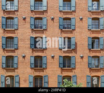 79 Laight Street, Tribeca North Historic District, è il magazzino dello United States Sugar Building del 1853, convertito in appartamenti. Foto Stock