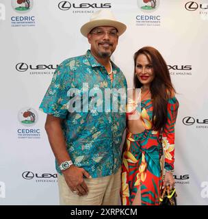 11 agosto 2024: Giocatore della Major League Baseball - David Justice e moglie Rebecca Villalobos Justice sul capezzolo rosso al Cedric the Entertainer's 11th Annual Celebrity Golf Tournament 2024 Charity Banquet, The Canyon Club, Agoura, California, USA, 11 agosto 2024. L'evento di beneficenza raccoglie denaro e sensibilizzazione per il sostegno alla Kyles Family Foundation e ai Boys and Girls Clubs di Camarillo... foto di SCOTT MITCHELL Copyright 2024 scottmitchellphotography.smugmug.com cr 8.11.24 (Credit Image: © Scott Mitchell/ZUMA Press Wire) SOLO PER USO EDITORIALE! Non per USO commerciale! Foto Stock