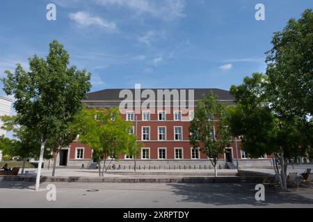 Gauforum, un complesso di edifici dell'era nazionalsocialista. Museo del lavoro forzato sotto il nazionalsocialismo e l'amministrazione statale della Turingia Foto Stock