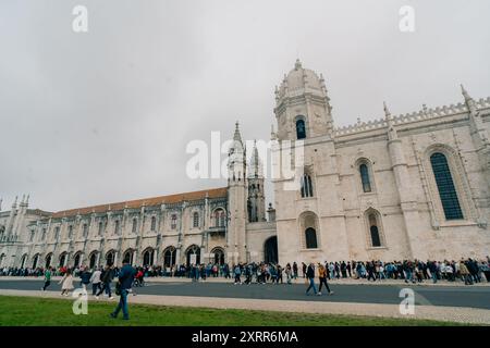 LISBONA, PORTOGALLO IL 29 maggio 2024 immagine di una visita alla chiesa di Santa Maria De Belem. Foto di alta qualità Foto Stock