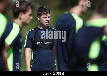 Lier, Belgio. 12 agosto 2024. Mathias Rasmussen dell'Unione raffigurato durante una sessione di allenamento della squadra di calcio belga Royale Union Saint-Gilloise, lunedì 12 agosto 2024 a Lier. La squadra si sta preparando per la partita di domani contro il cecoslovacco Slavia Praga, nella tappa di ritorno del terzo turno di qualificazione per la UEFA Champions League. Praga ha vinto la partita di andata 3-1. BELGA PHOTO BRUNO FAHY credito: Belga News Agency/Alamy Live News Foto Stock