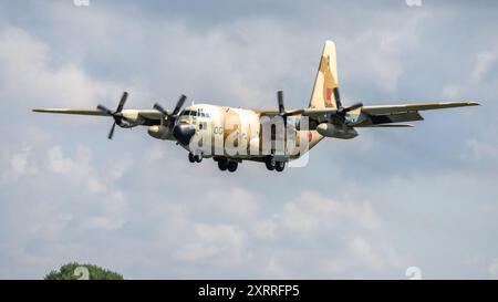 Royal Moroccan Air Force - Lockheed C-130H Hercules, in arrivo alla RAF Fairford per prendere parte allo spettacolo statico al RIAT 2024. Foto Stock