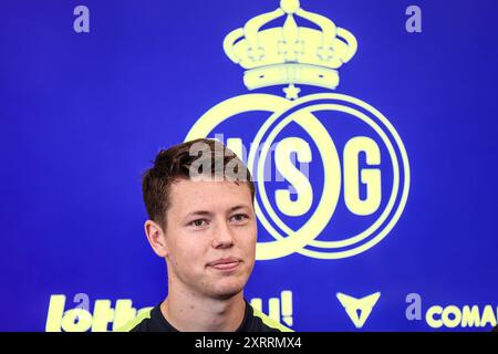 Mathias Rasmussen dell'Unione, nella foto, durante una conferenza stampa della squadra di calcio belga Royale Union Saint-Gilloise, lunedì 12 agosto 2024 a Lier. La squadra si sta preparando per la partita di domani contro il cecoslovacco Slavia Praga, nella tappa di ritorno del terzo turno di qualificazione per la UEFA Champions League. Praga ha vinto la partita di andata 3-1. FOTO DEL BELGA BRUNO FAHY Foto Stock