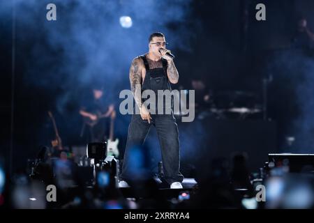 Napoli, Italia. 21 giugno 2024. Il rapper italiano Geolier, si è esibito dal vivo allo Stadio Maradona di Napoli. (Foto di Andrea Gulí/SOPA Images/Sipa USA) credito: SIPA USA/Alamy Live News Foto Stock