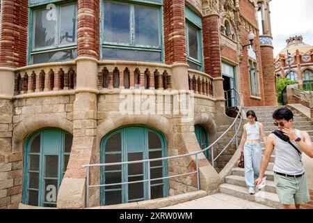 Barcellona Spagna, Catalogna Catalunya, El Guinardo, Recinte Modernista de Sant Pau, storico complesso del padiglione Hospital de la Santa Creu, modalità catalana Foto Stock