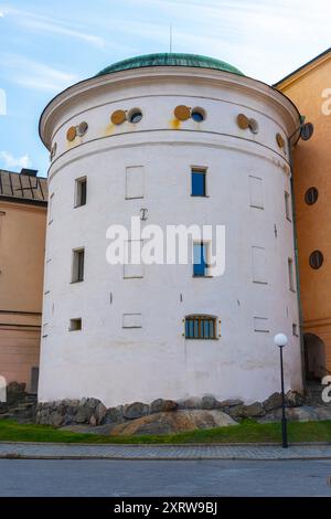 Birger Jarls Torn è una torre difensiva all'angolo nord-ovest di Riddarholmen, un isolotto nella città vecchia (Gamla Stan), di Stoccolma, Svezia. Foto Stock