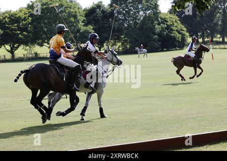 Polo Horses and Riders, Kirtlington, Oxfordshire, Regno Unito Foto Stock