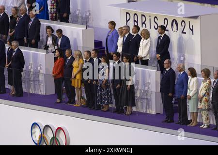 Emmanuel Macron President de la Republique francaise, Thomas Bach President du Comite International olympique Tony Estanguet Closing Ceremony durante i Giochi Olimpici di Parigi 2024 l'11 agosto 2024 allo Stade de France di Saint-Denis vicino Parigi, Francia Foto Stock