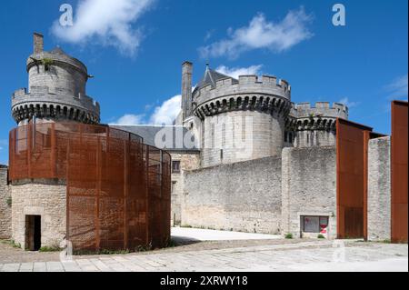 Il castello normanno di Alfonso nel dipartimento dell'Orne in Francia Foto Stock