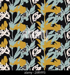 Moderno motivo blockprint in tessuto stampato con fiori selvatici e texture in lino. Motivi floreali boho scuri disegnati a mano stilizzati per elementi di design decorativi Foto Stock