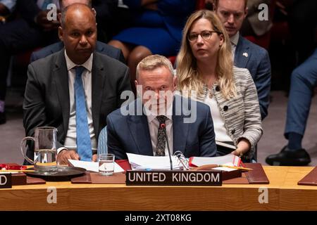 New York, New York, Stati Uniti. 12 agosto 2024. Lord Collins di Highbury, Regno Unito, parla durante la riunione del SC su "Addressing the Historical Injustice" presso il quartier generale delle Nazioni Unite a New York il 12 agosto 2024. Durante la discussione aperta, il presidente della Sierra Leone Julius Maada Bio, in qualità di presidente del Consiglio di sicurezza per il mese di agosto, ha chiesto una rappresentanza permanente per i paesi africani nel Consiglio di sicurezza. Il presidente dell'Assemblea generale Dennis Francis ha dichiarato che il mondo è diverso ora rispetto al 1945, quando cinque vincitori della seconda guerra mondiale sono stati insediati come membri permanenti Foto Stock