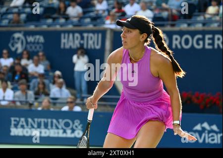 Toronto, Canada. 12 agosto 2024. La tennista americana Jessica Pegula partecipa alla finale del WTA 1000 del Toronto National Bank Open. Credito: EXImages/Alamy Live News Foto Stock